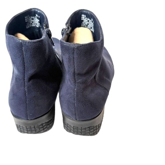 Basic Editions Navy suede ankle booties. Size 10 Wide US - Picture 2 of 9